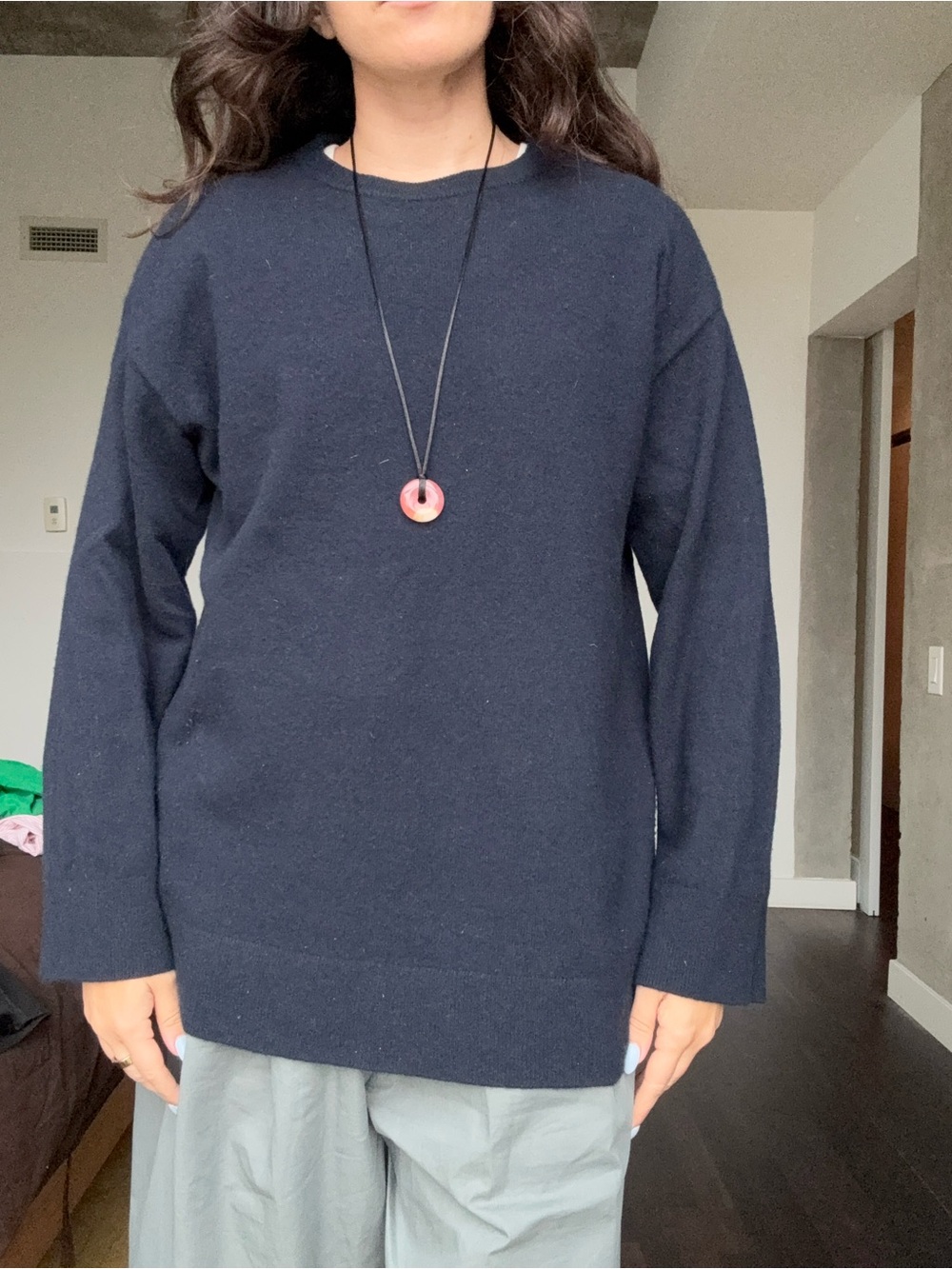 HM Classic Women's 100% Cashmere Sweater in Navy